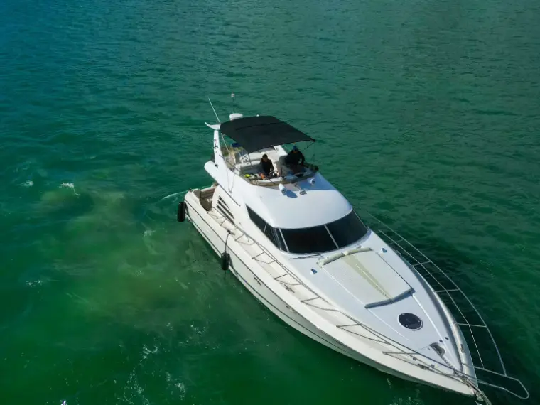 50FT Sunseeker Manhattan flybridge yacht for charter in Miami