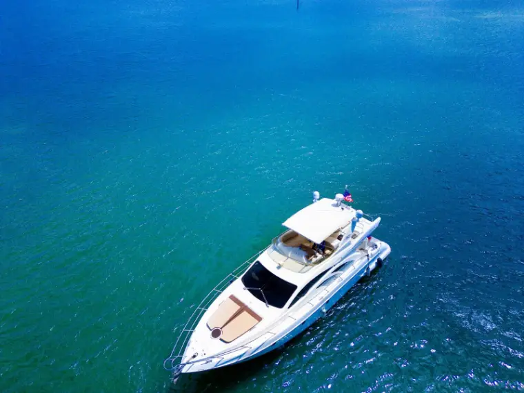 53FT Azimut yacht cruising Biscayne Bay on a private charter
